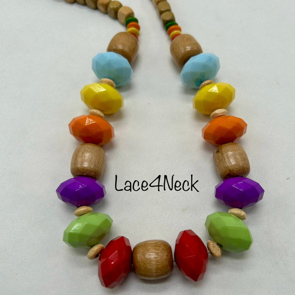 "Coloreé" colorful wood necklaces