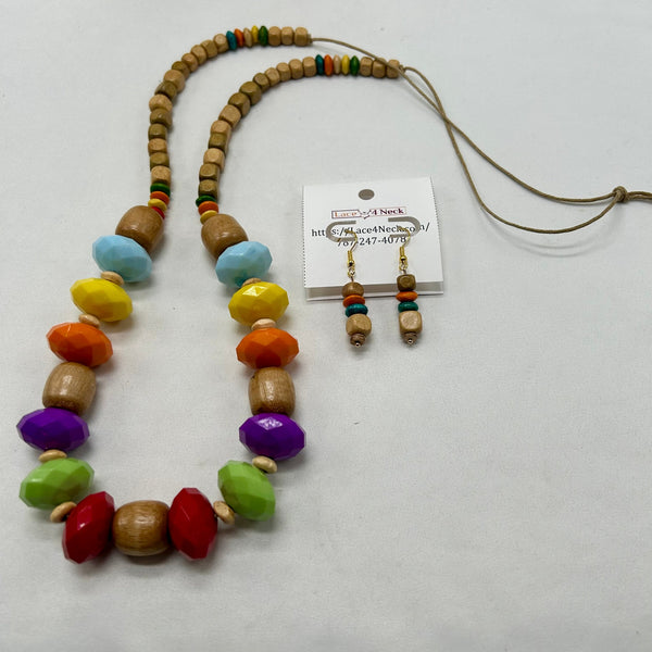 "Coloreé" colorful wood necklaces