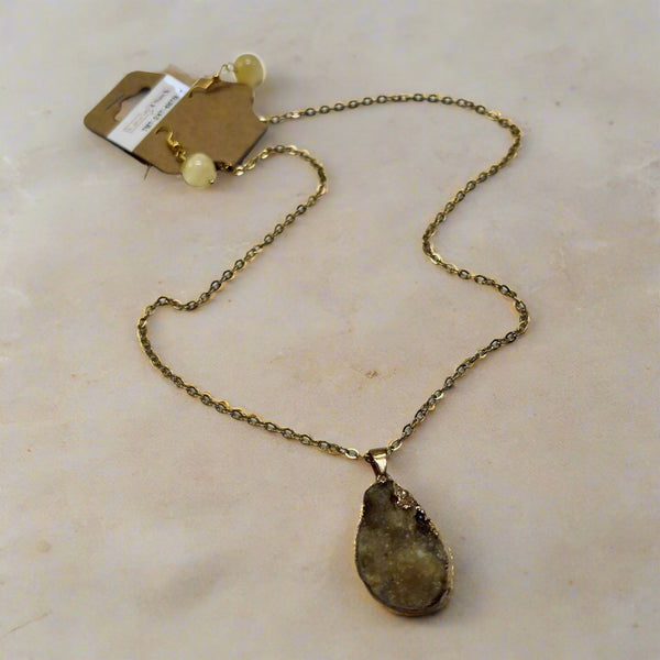 Druzy Agate in SS chain