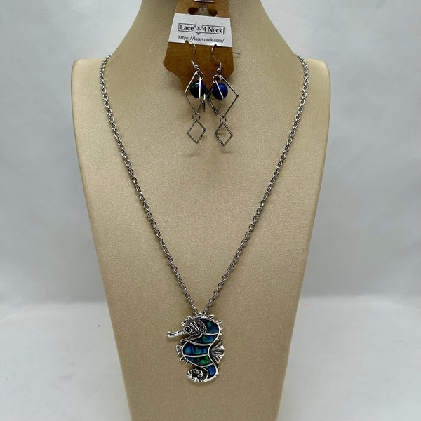 "Hippocampe", Abalone Shell & SS chain