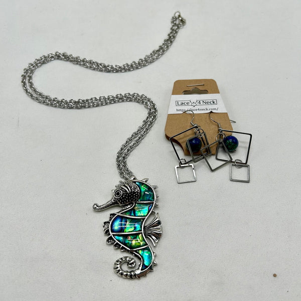 "Hippocampe", Abalone Shell & SS chain