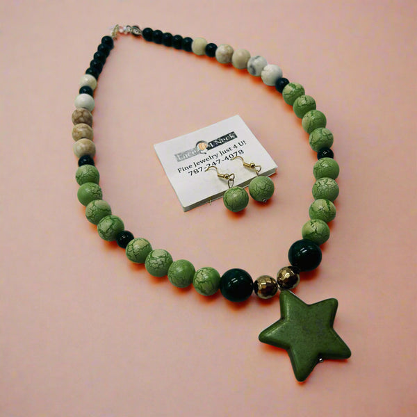 “Kruisement”, Glass, Jade & Magnesite necklace