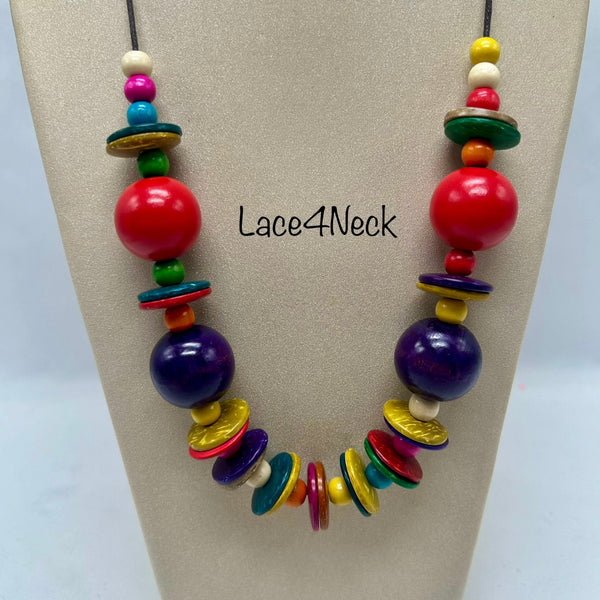 "Madeira" wood necklace