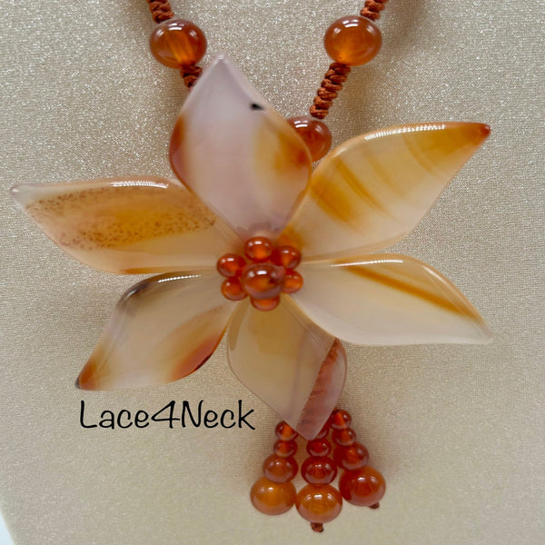 “Anemona”, Red Agate necklace