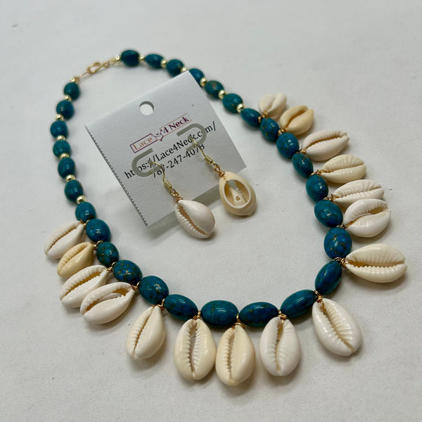 “Bahía Dorada”, Caurí Shells & Pyrite necklace