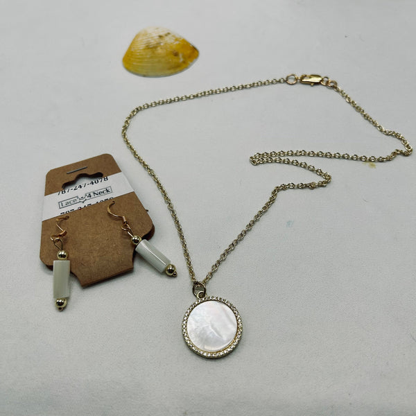 White Shell Chain Sets