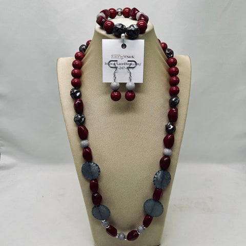 “Bordeaux”, Acrylic & Wood necklace