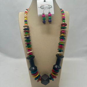 “Carrete”, Mixed Colored Woods necklace