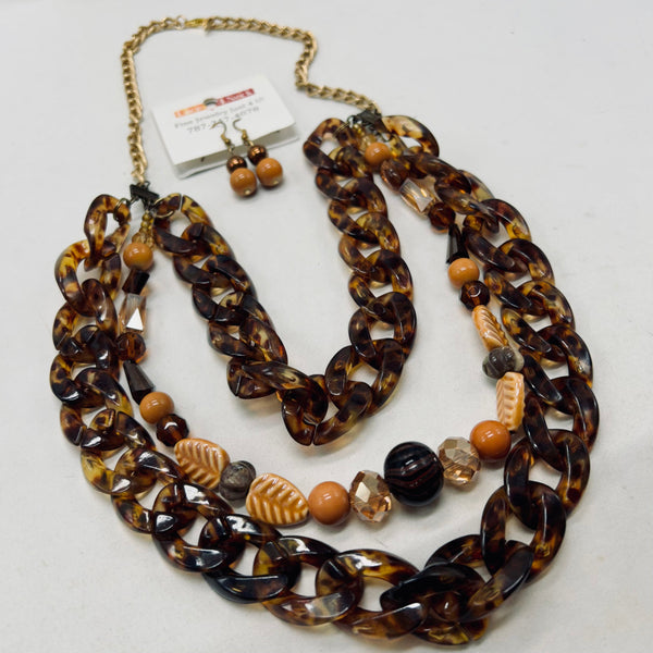 "Cheetah", 3-Layer Mixed Beads necklace