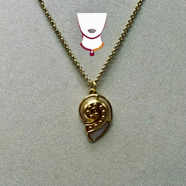 White Shell Chain Sets
