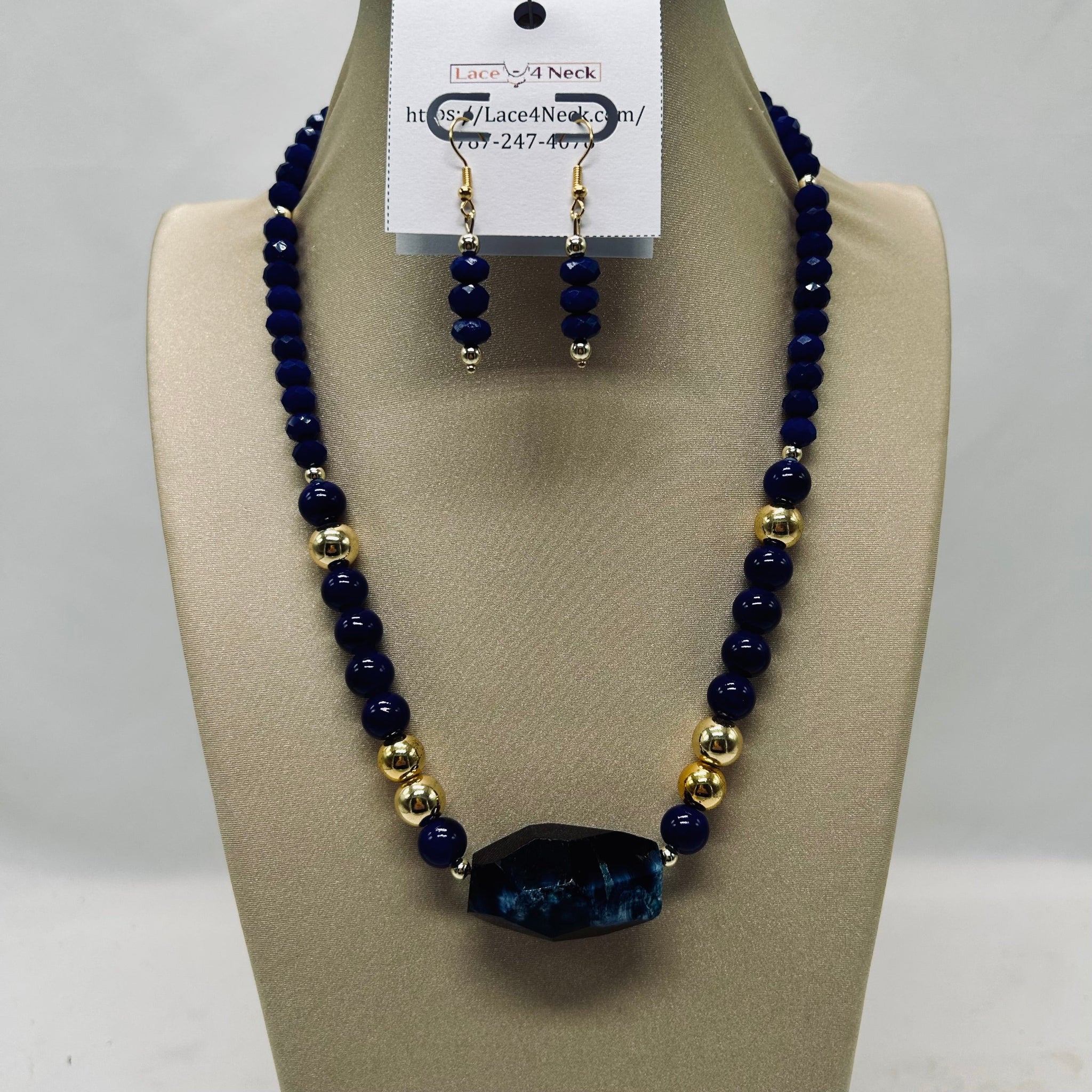 “Crown”, Agate, Hematite & Glass necklace