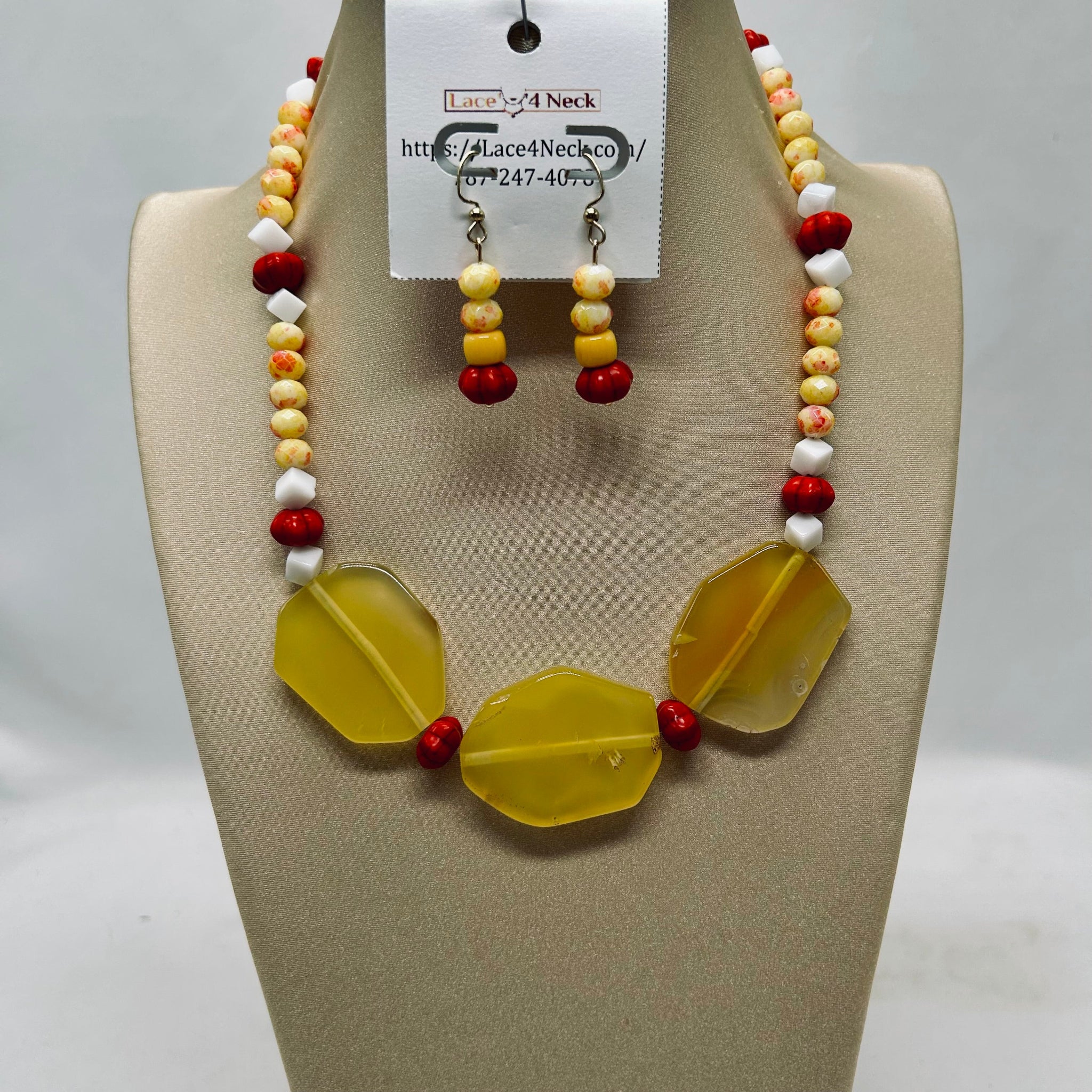 “Enchanted”, Agate, Glass & Magnesite necklace