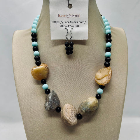 “Fokus”, Boswana Agate & Jade-Porcelain necklace