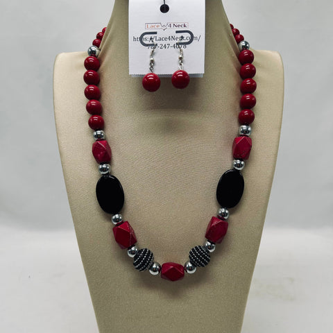 “Gothic” Hematite & Howlite necklace