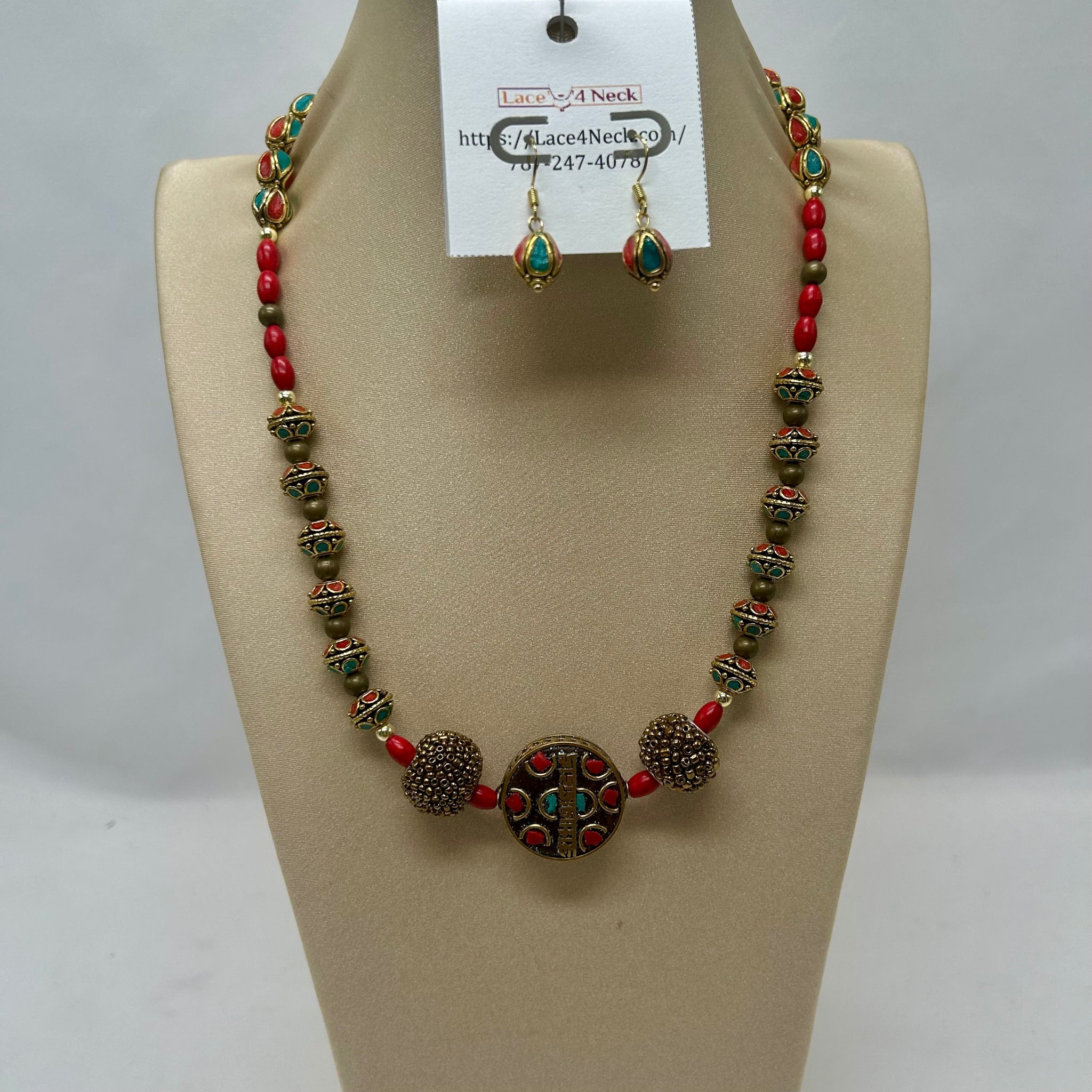 “Indonesia”, Howlite, Tibetan & Indonesian Clay necklace