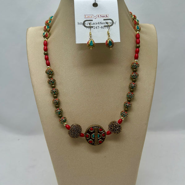 “Indonesia”, Howlite, Tibetan & Indonesian Clay necklace