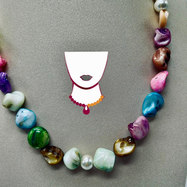 “Perle”, Glass Pearl & Color Shell necklace