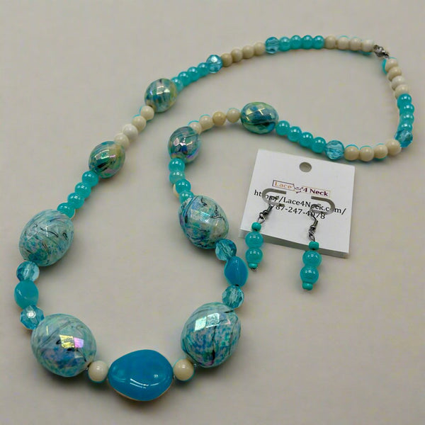 "Pirus", Acrylic, Glass & Jade necklace