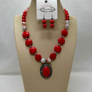 “Red Pepper”, Glass & Howlite necklace