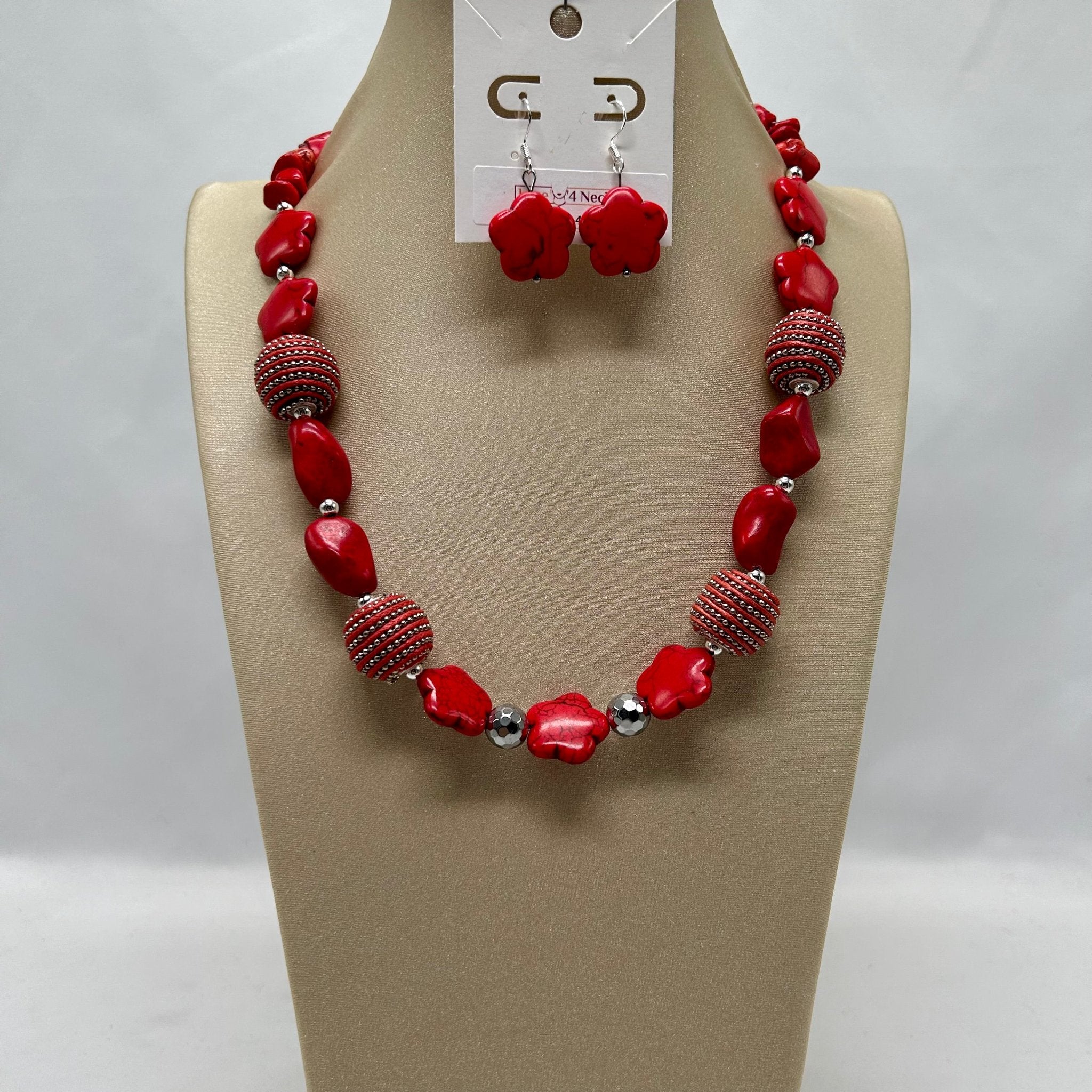 “Roxanne”, Hematite & Howlite necklace