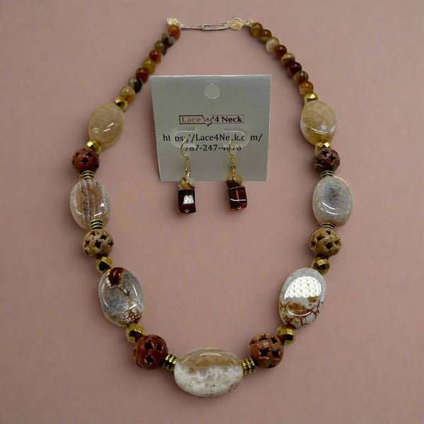 “Soapy”, Striped Agate & Soapstone necklace