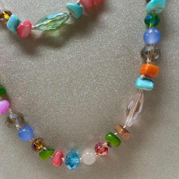 “Splashy”, Crystal & Shell long necklace