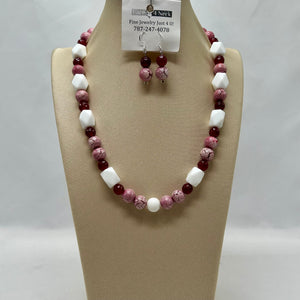 “Vino y Seda”, Chalcedony, Glass & Porcelain necklace