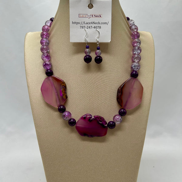 “Violette”, Agate & Crackled Glass necklace