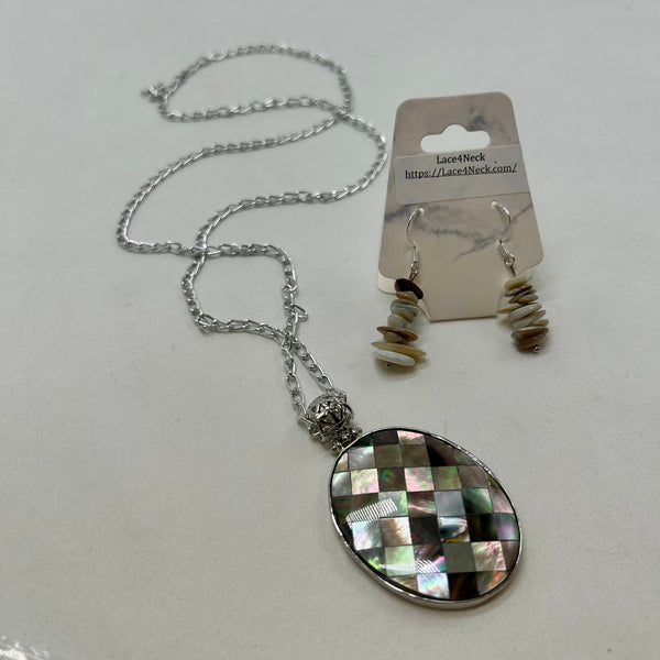 “Wit Rys”, Abalone Pendant Chain